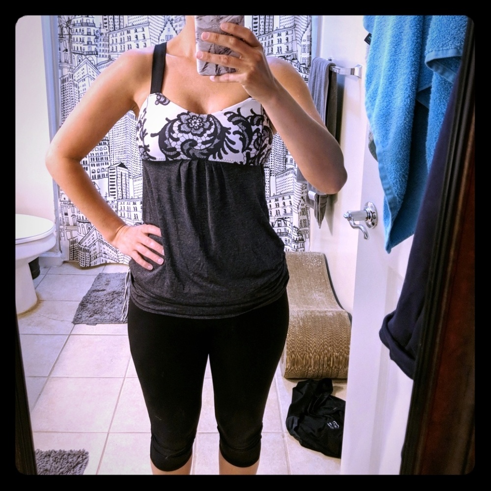 Lululemon yoga top